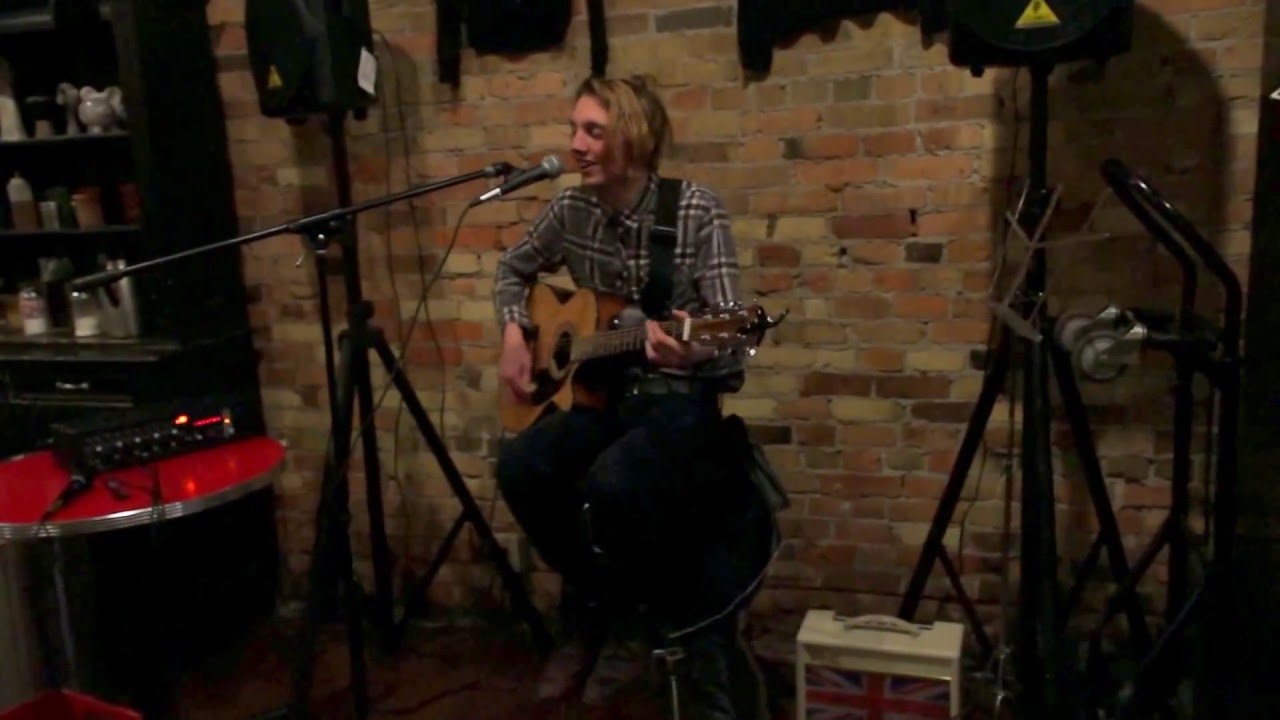 SINGER-SONGWRITER OPEN MIC