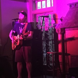 SINGER-SONGWRITER OPEN MIC